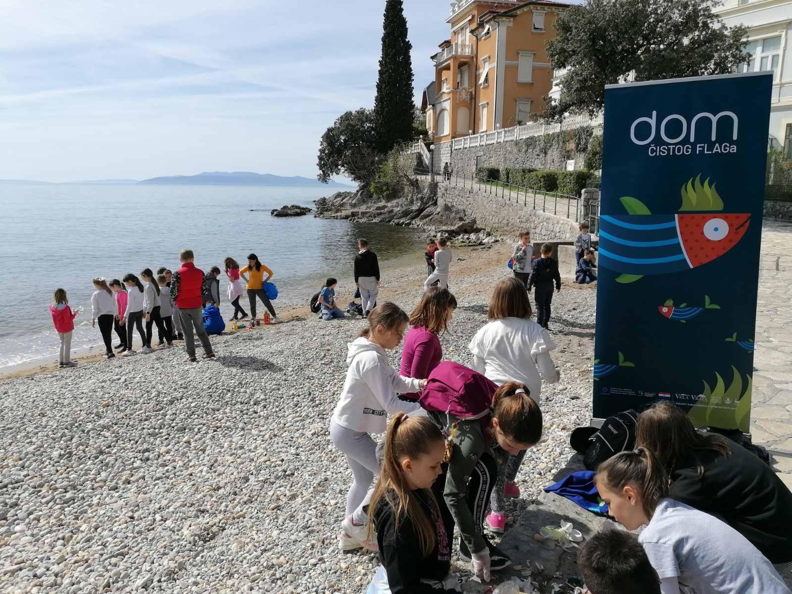Djeca održavaju more čistog FLAG-a  13.04.2022.