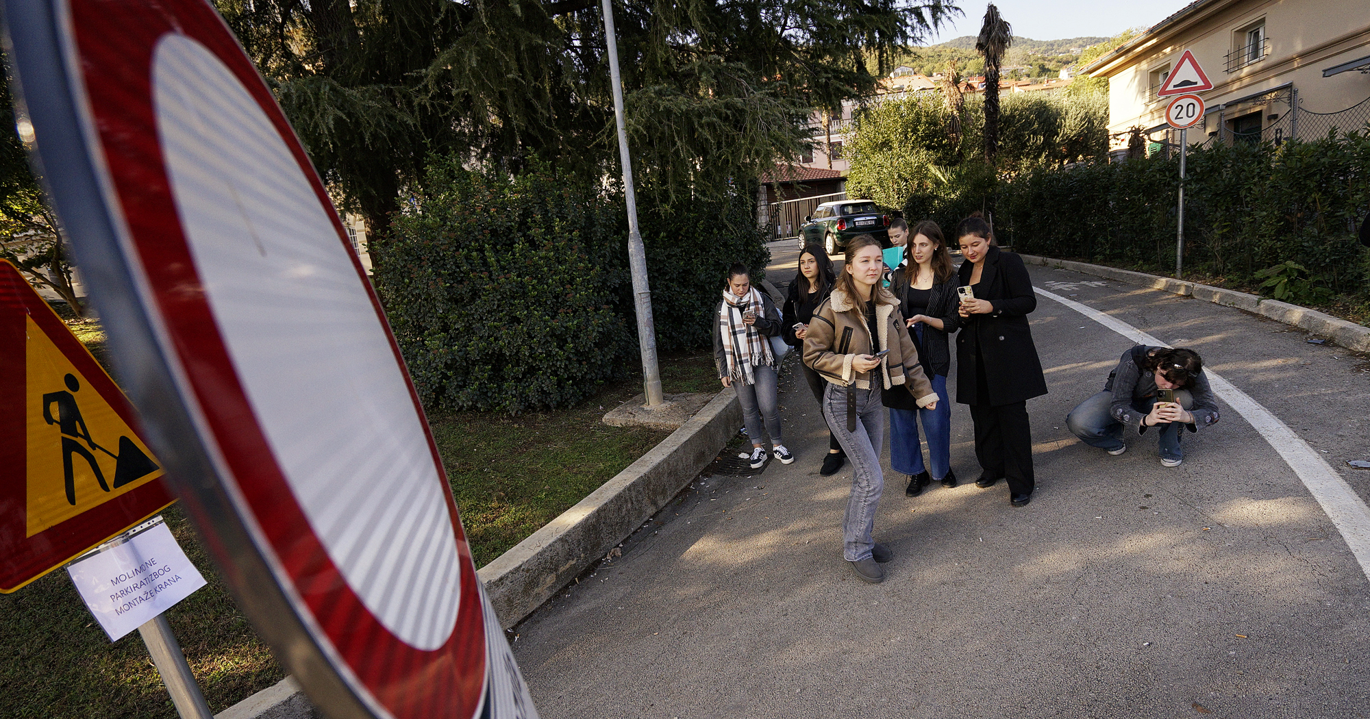 Poziv na 3. izložbu angažiranih okolišnih fotografija mladih opatijskih autora